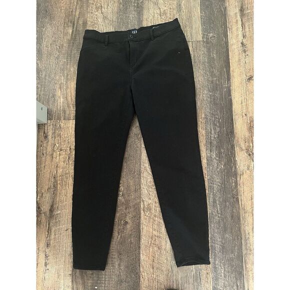 GAP Pants - GAP Black Ankle-Length Slim Pants